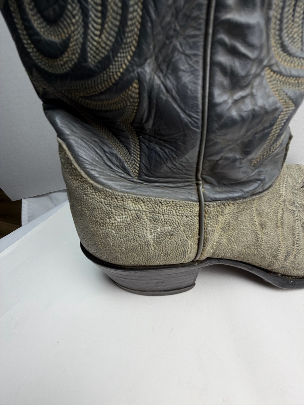 Justin Mens Western Cowboy Boots 8527 Grey Black Leather Elephant Print Size 10 - Picture 11 of 16